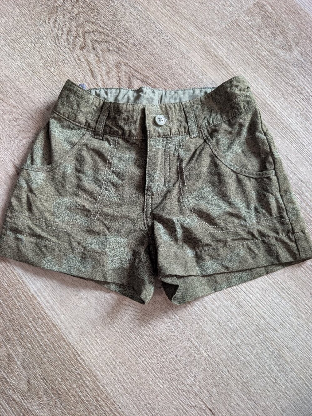 Columbia hiking shorts